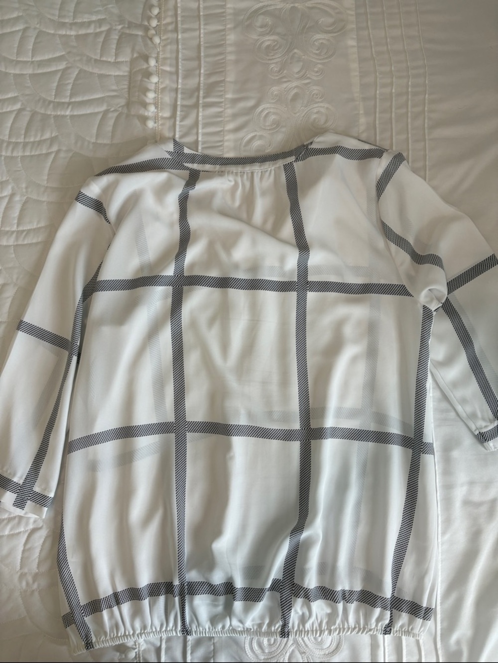 41HAWTHORNE White Windowpane Grid Blouse - Picture 3 of 7